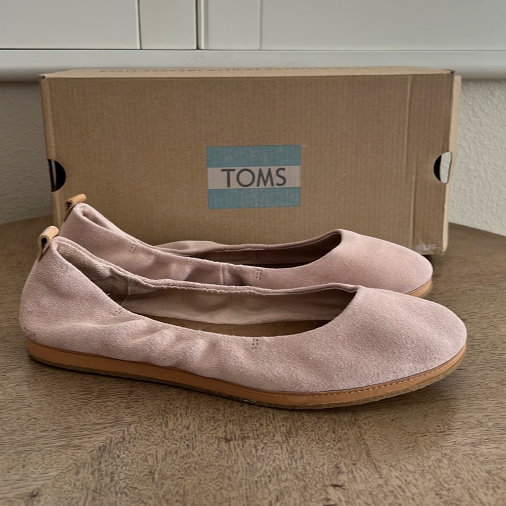 Tom’s Olivia ballet flats pink
